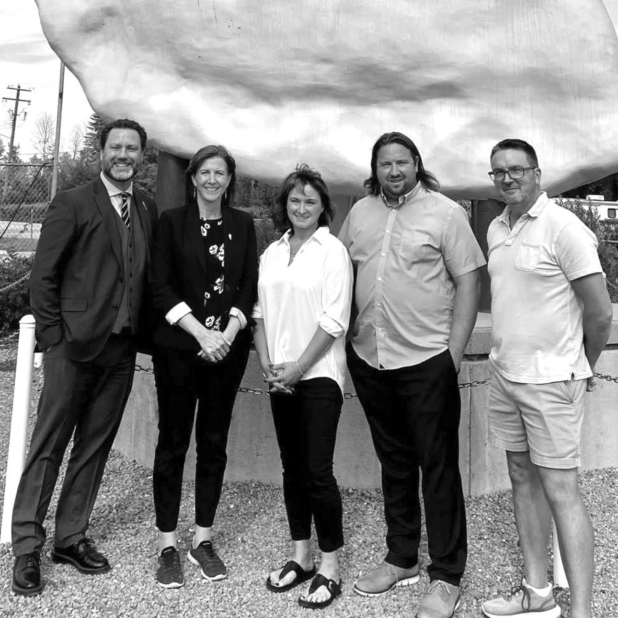Left to right: Scott Cyr - Cold Lake/Bonnyville/St. Paul MLA, Honourable Tanya Fir - Minister of Arts, Culture and Status of Women, Lori Czuroski - Councillor for the Village of Glendon, Nicholas Werstiuk - Mayor of Glendon, Daryn Galatiuk - Deputy Mayor of Glendon